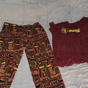 Warner Bros. Gryffindor Pajama Set - Red and Yellow